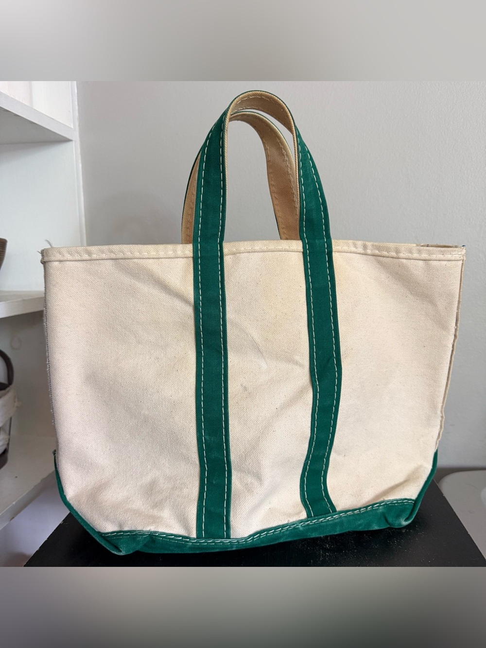 LLBean Vintage 70's/80's Canvas Tote Beige W/ Green Trim Scalloped Tag - Picture 4 of 9